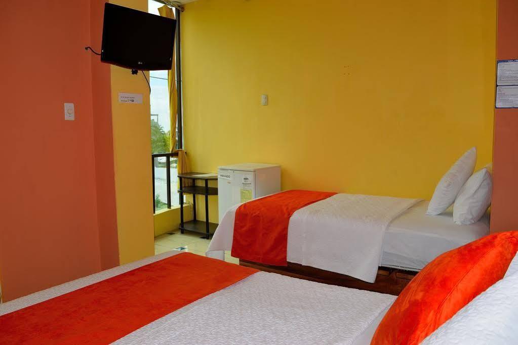 פורטו איורה Hostal Carliza מראה חיצוני תמונה