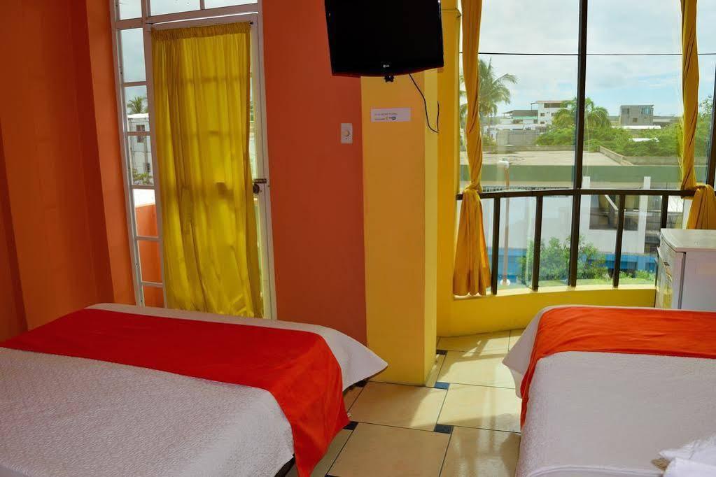 פורטו איורה Hostal Carliza מראה חיצוני תמונה