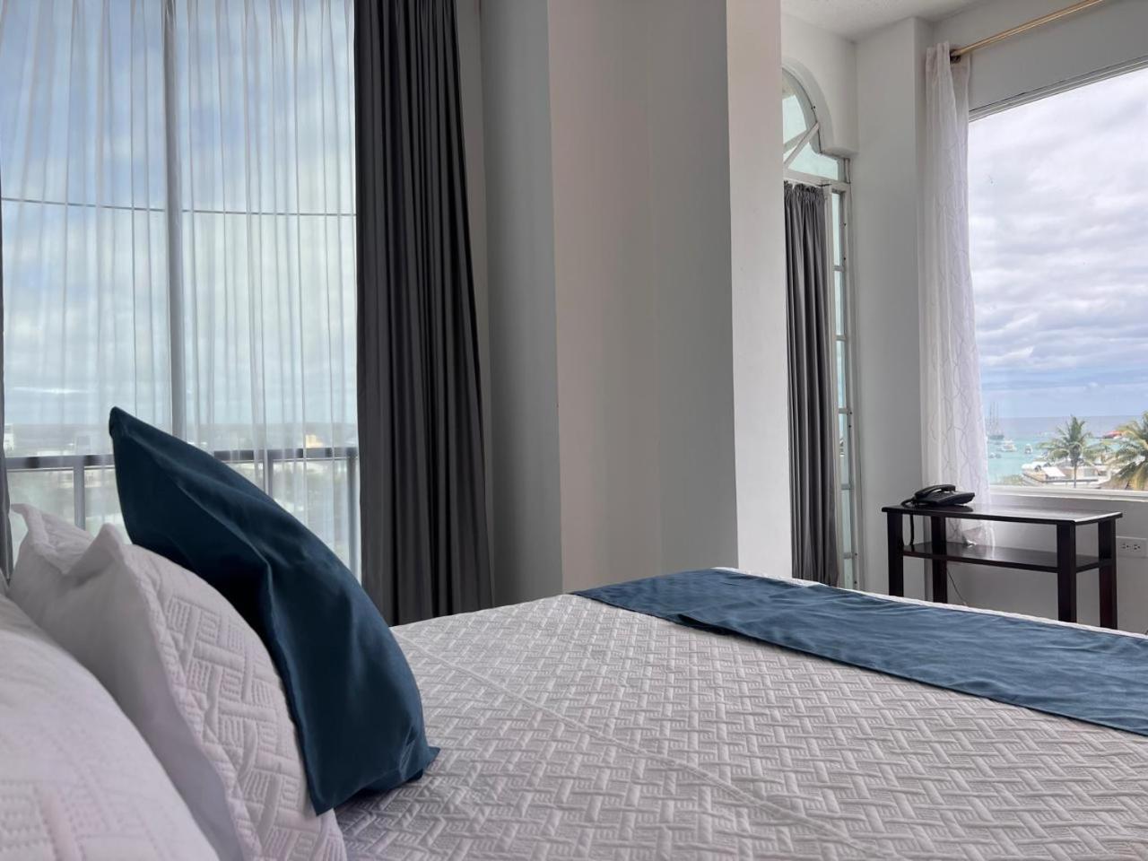 פורטו איורה Hostal Carliza מראה חיצוני תמונה